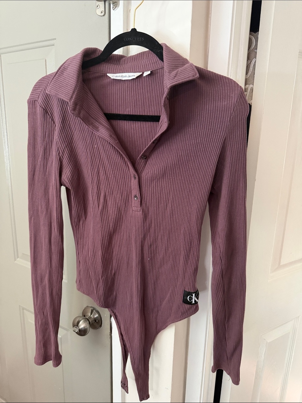 Calvin Klein Jeans Mauve Ribbed Long-Sleeve Snap Polo Bodysuit